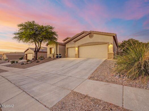 725 E Blue Mesa Place, Vail, AZ 85641